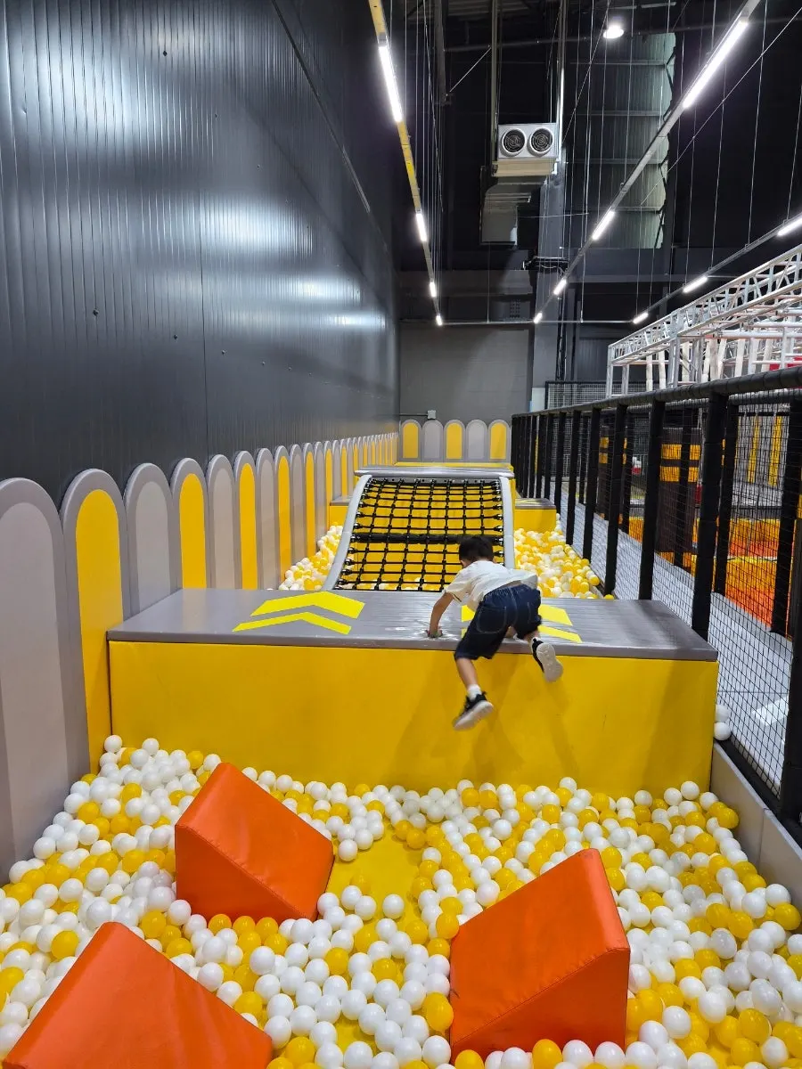 Foam stick battle corner