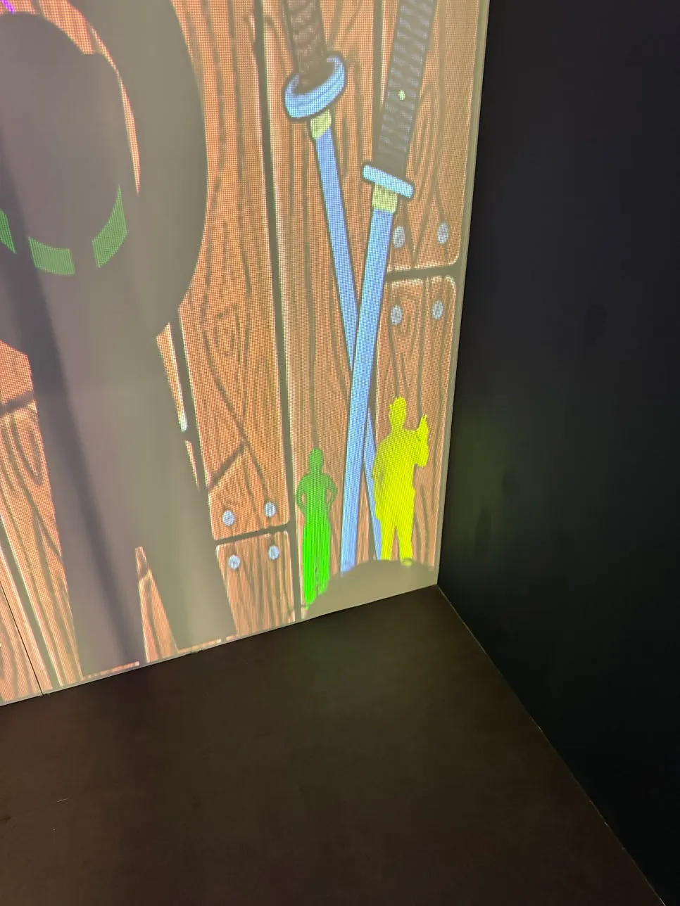 Motion-recognition game facility