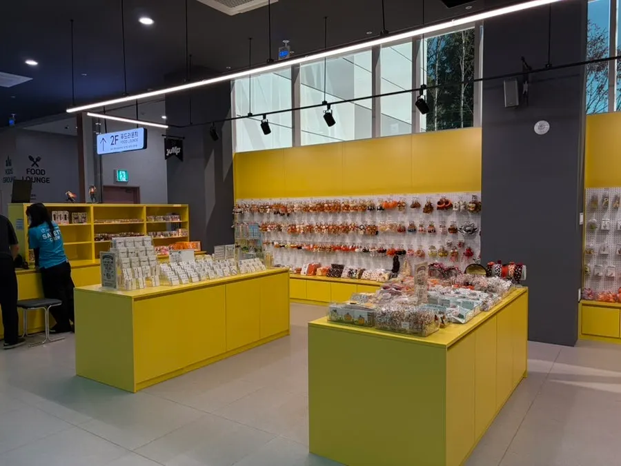 Overview of the 1st floor lobby experience zone at Jump