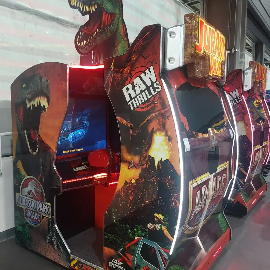 Two types of shooting game machines, two units each