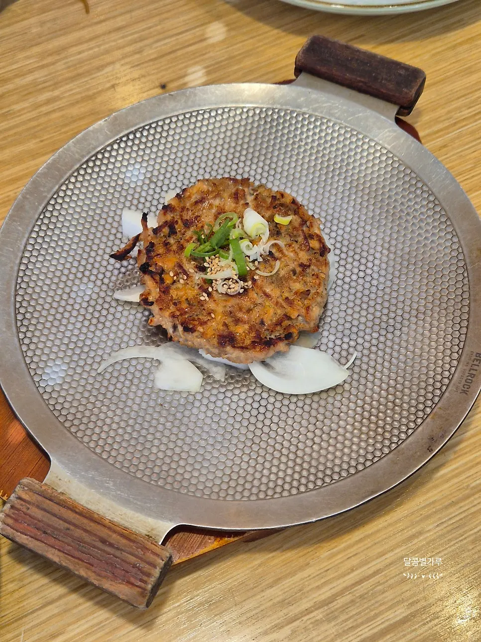 かぼちゃサラダが隠れたカレイの甘酢揚げ