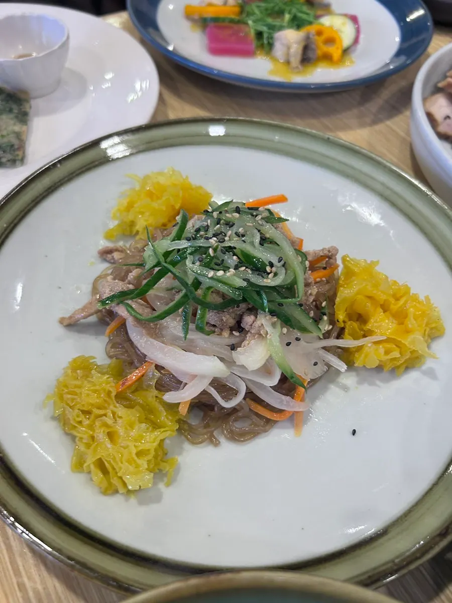 Plating of a Masil course dish