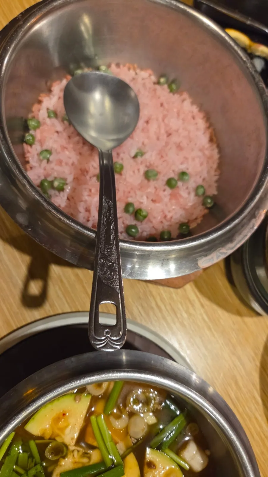 코스로 순서대로 나온 한식 요리 접시