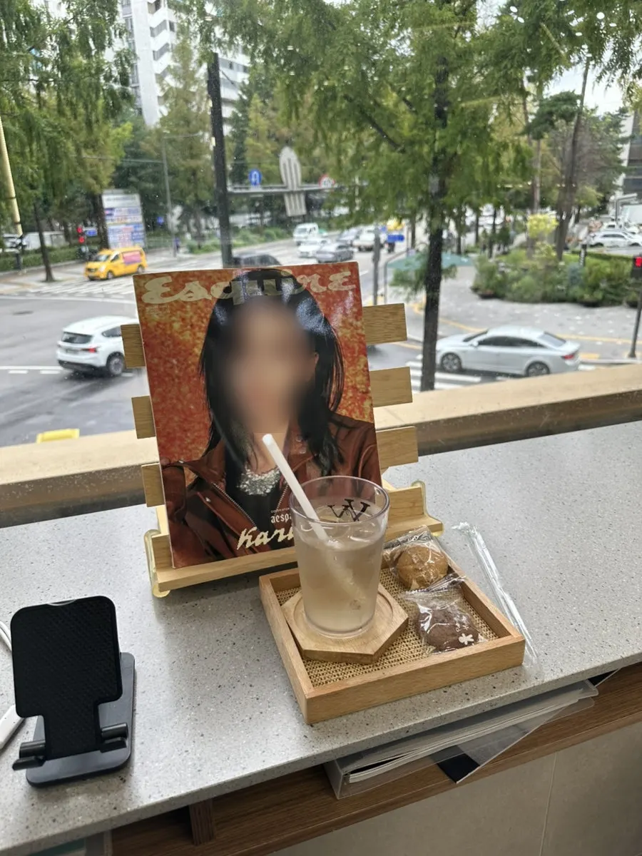 뿌리에 로드를 말아 올린 모습