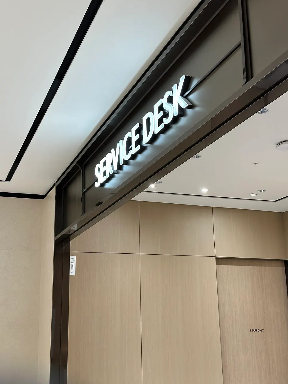 Service desk sign inside Food Avenue