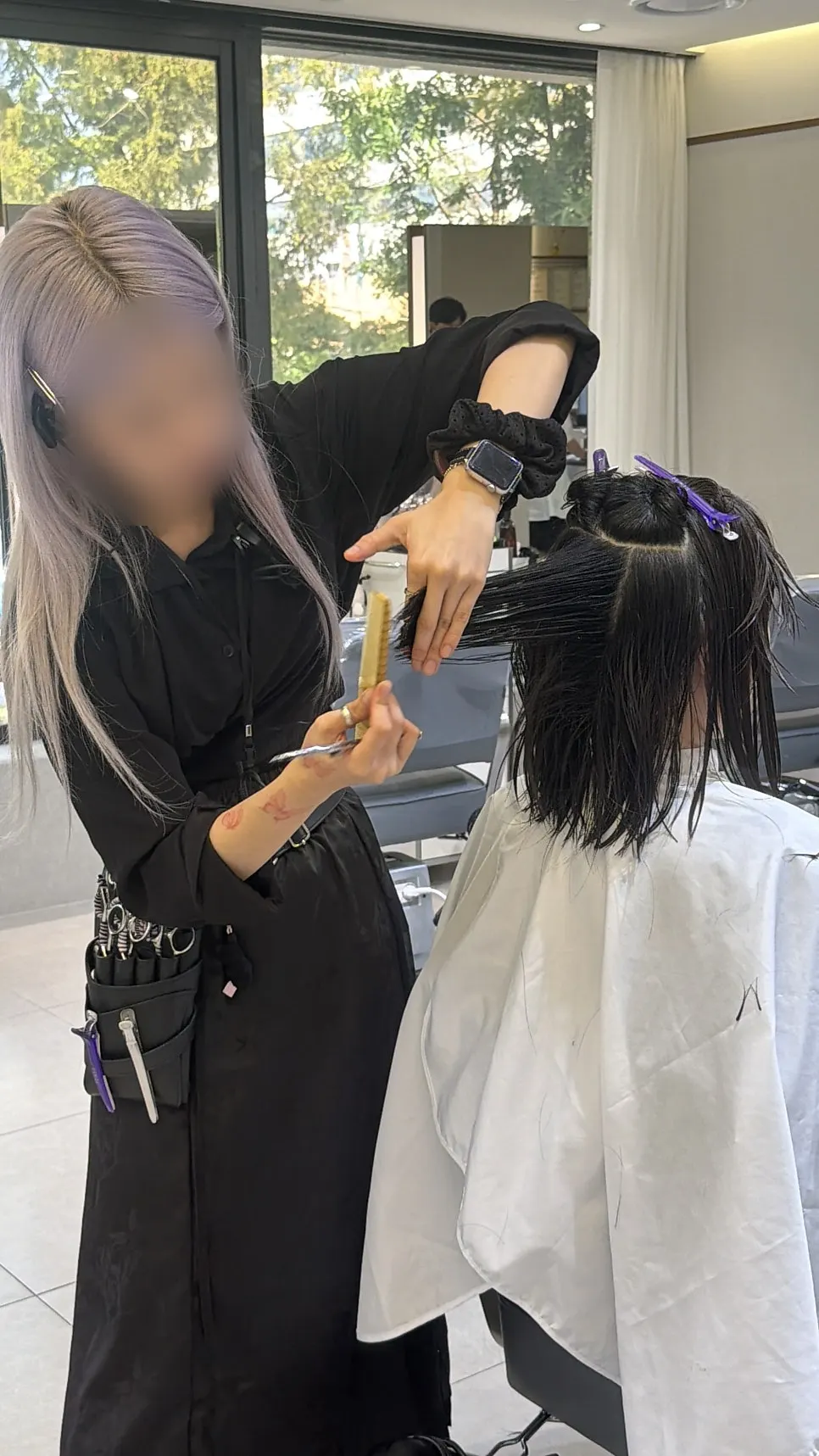 シャンプーと頭皮マッサージのサービス