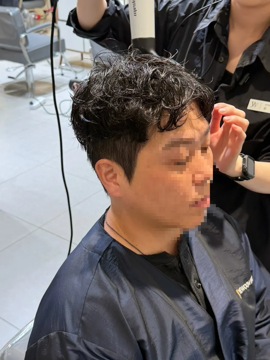 컬 확인 후 중화를 진행하는 모습