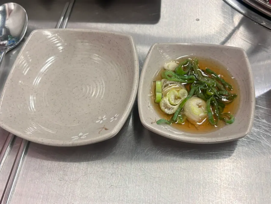 Julienned pickled chili side dish
