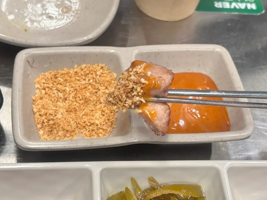 Tonkatsu sauce and breadcrumbs side