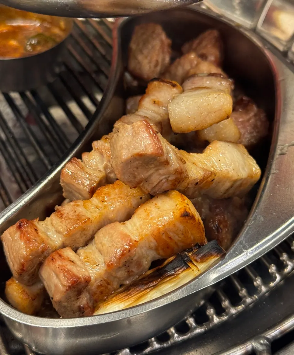 Charcoal-scented pork belly