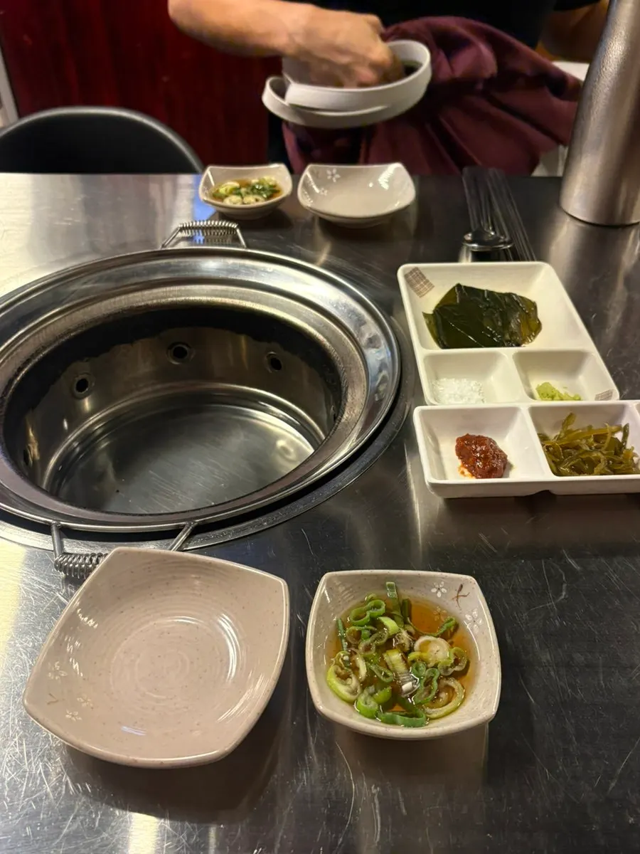 목삼화로 밑반찬 한 상