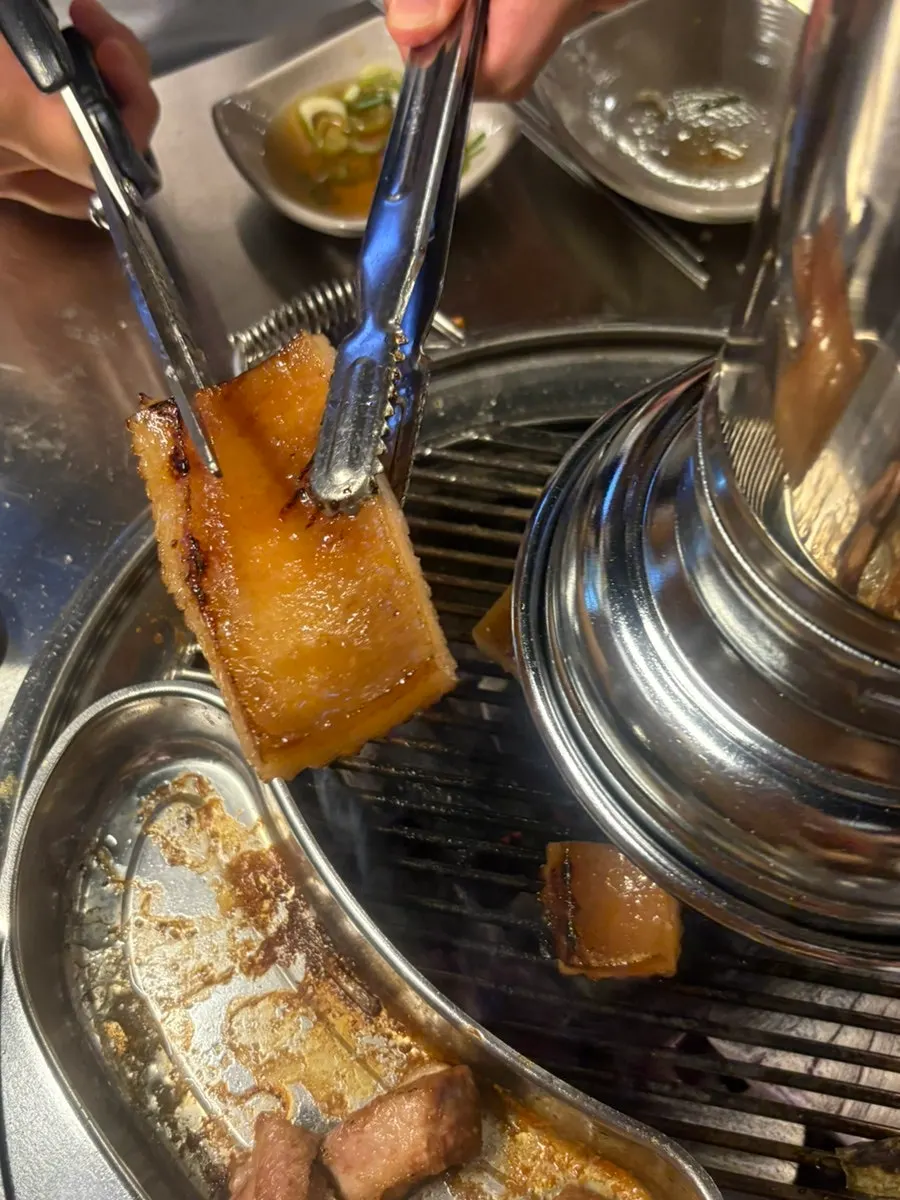 칼집 낸 두툼한 쫀득 껍데기