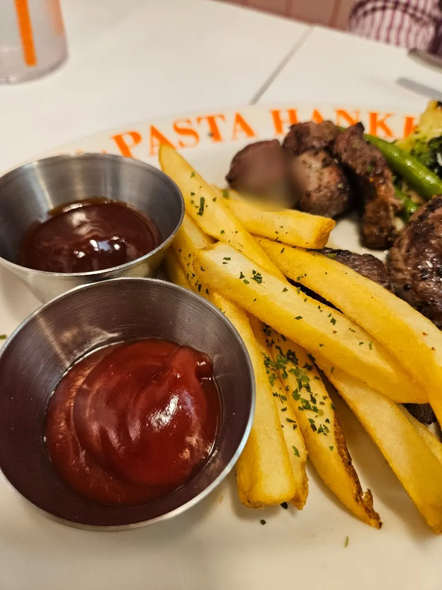 Grilled mushrooms and asparagus side