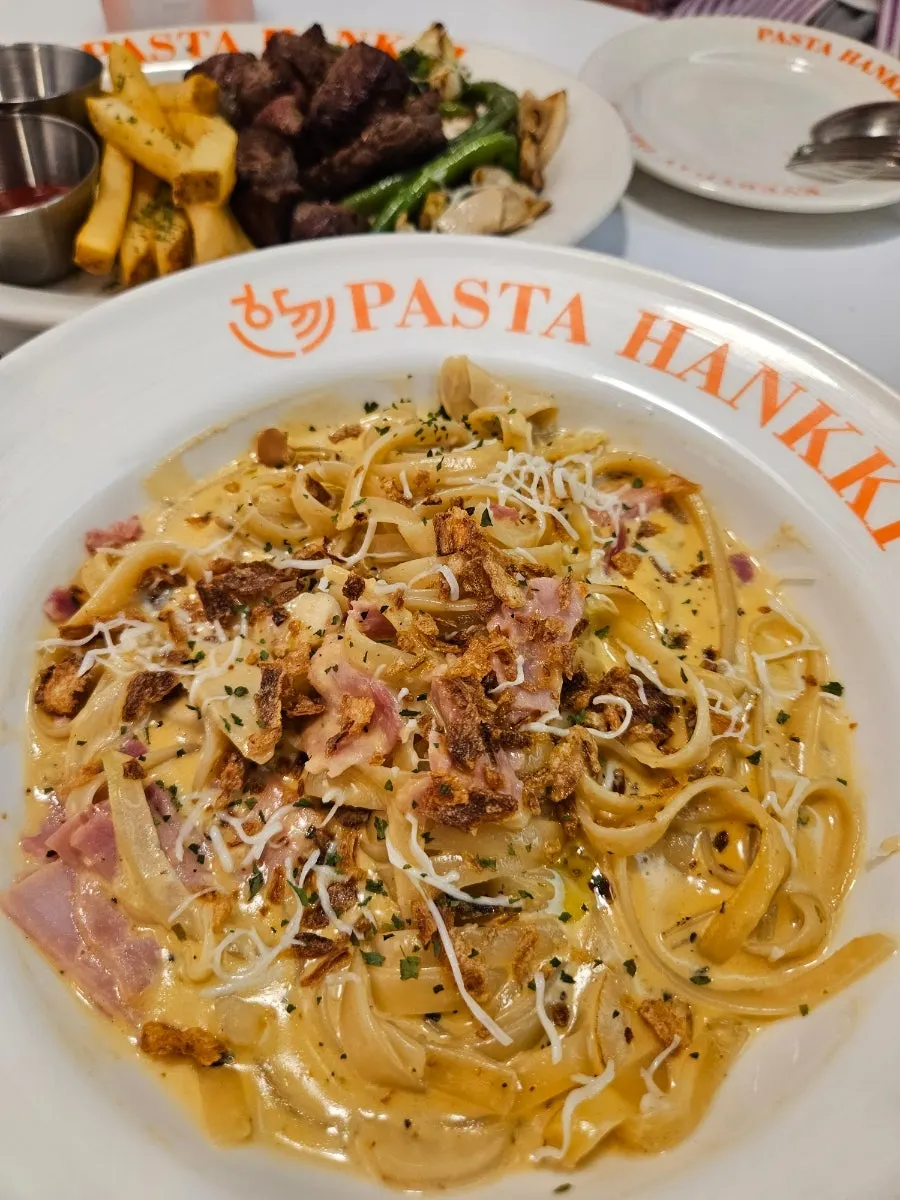 Bacon shrimp Tuumba pasta loaded with bacon