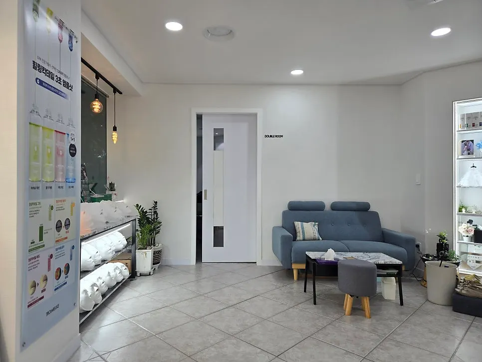 White-toned, tidy interior of Ryeowon Skin Care