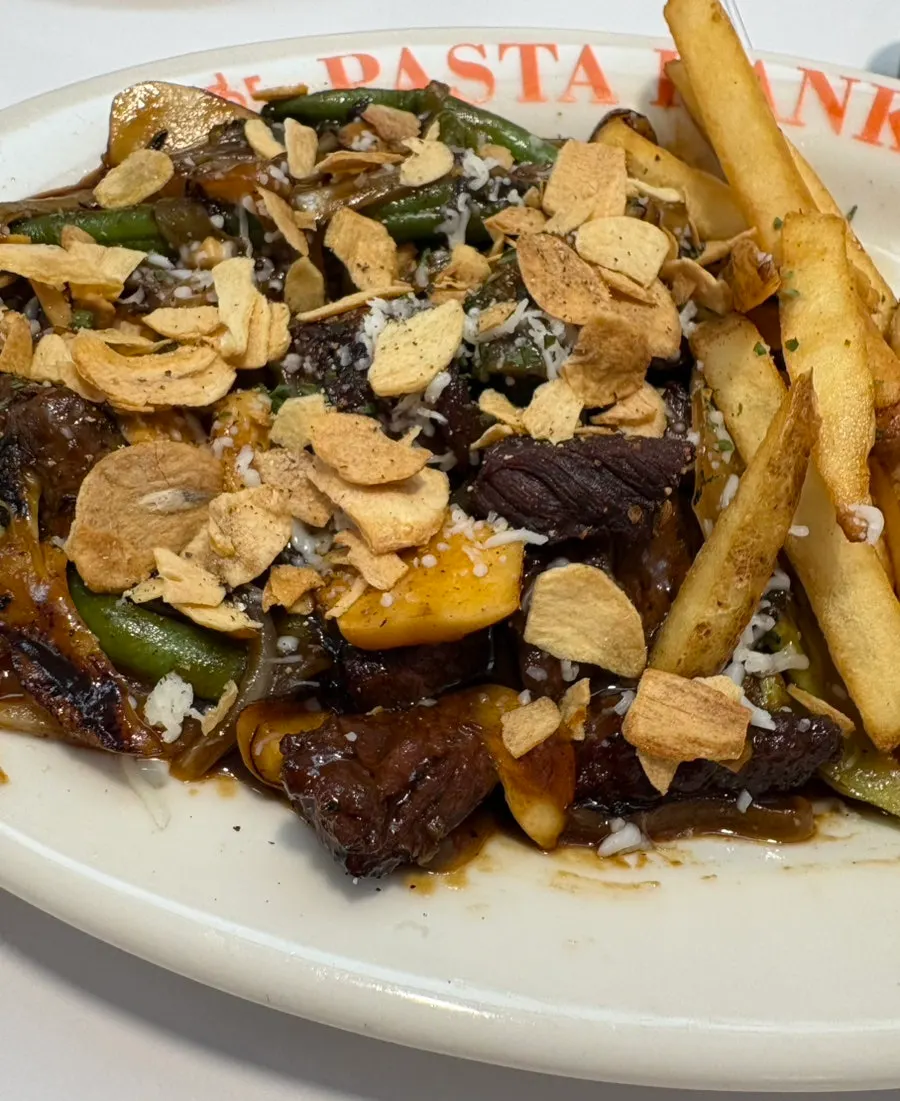 Chopped steak with vegetables and fries