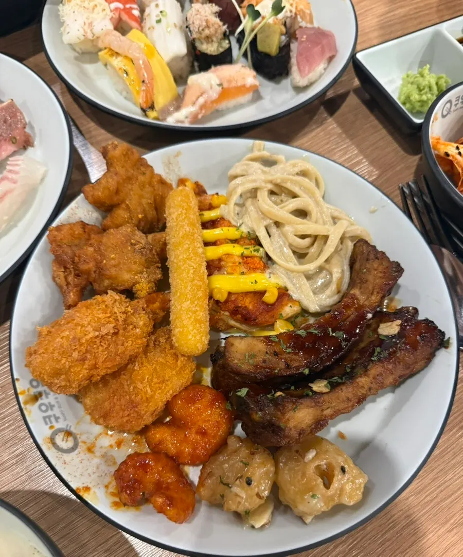 첫 접시 초밥 먹방 이미지
