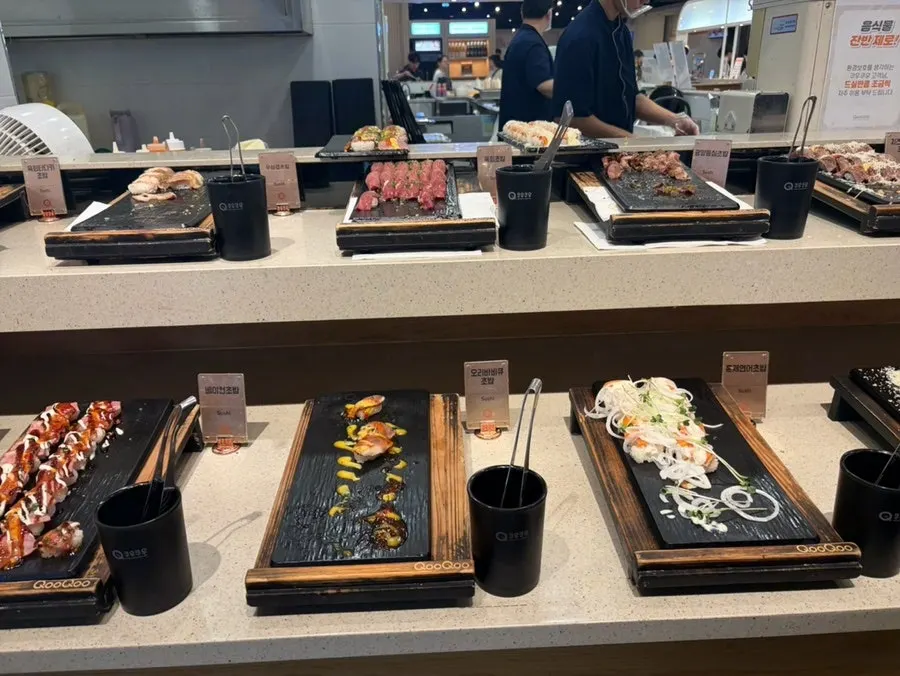 Assorted sushi and gunkan sushi