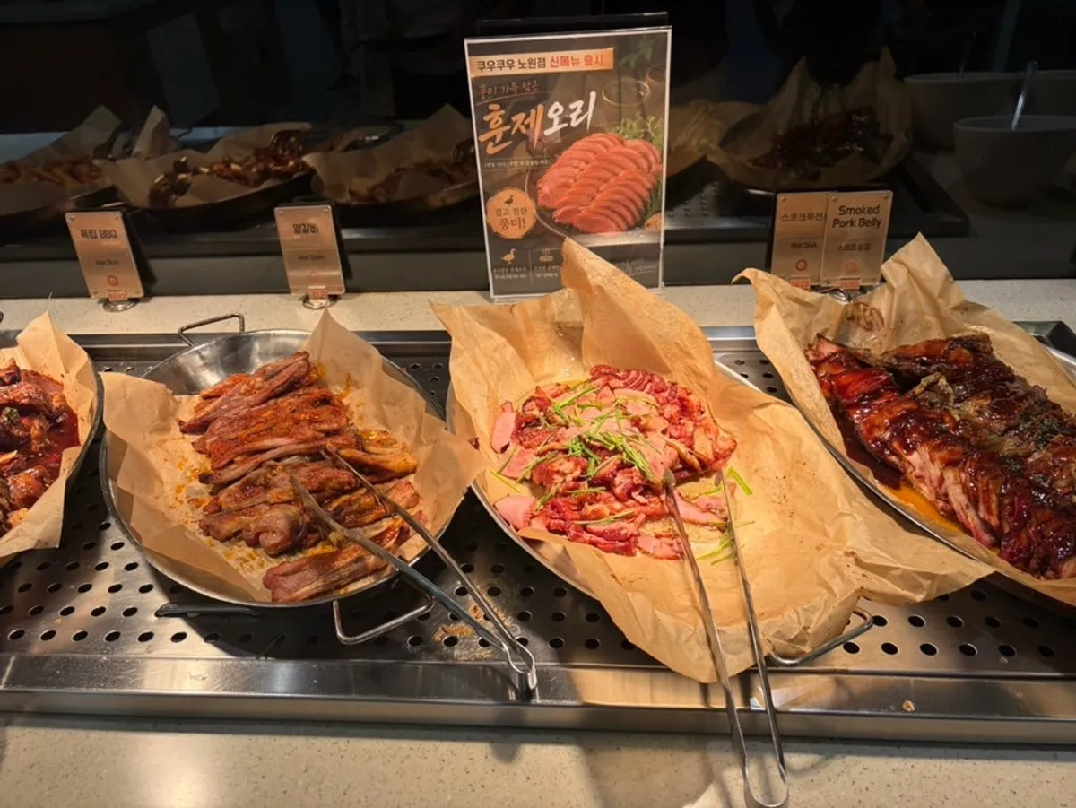 Chicken drumettes and fried foods at the fried-food station