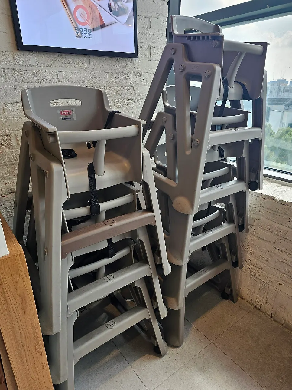 Interior buffet corners at Kuu Kuu Nowon Branch