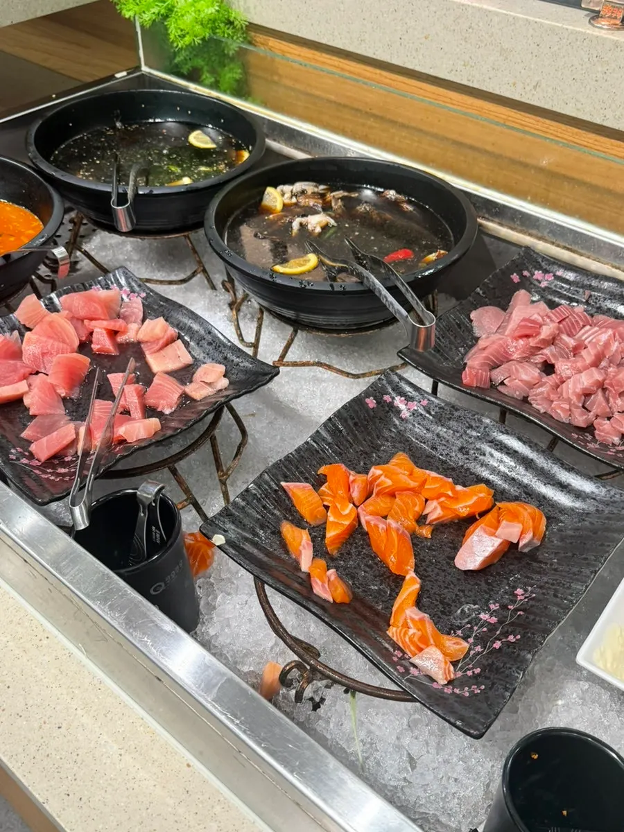 쿠우쿠우 노원점 스시 코너 진열대