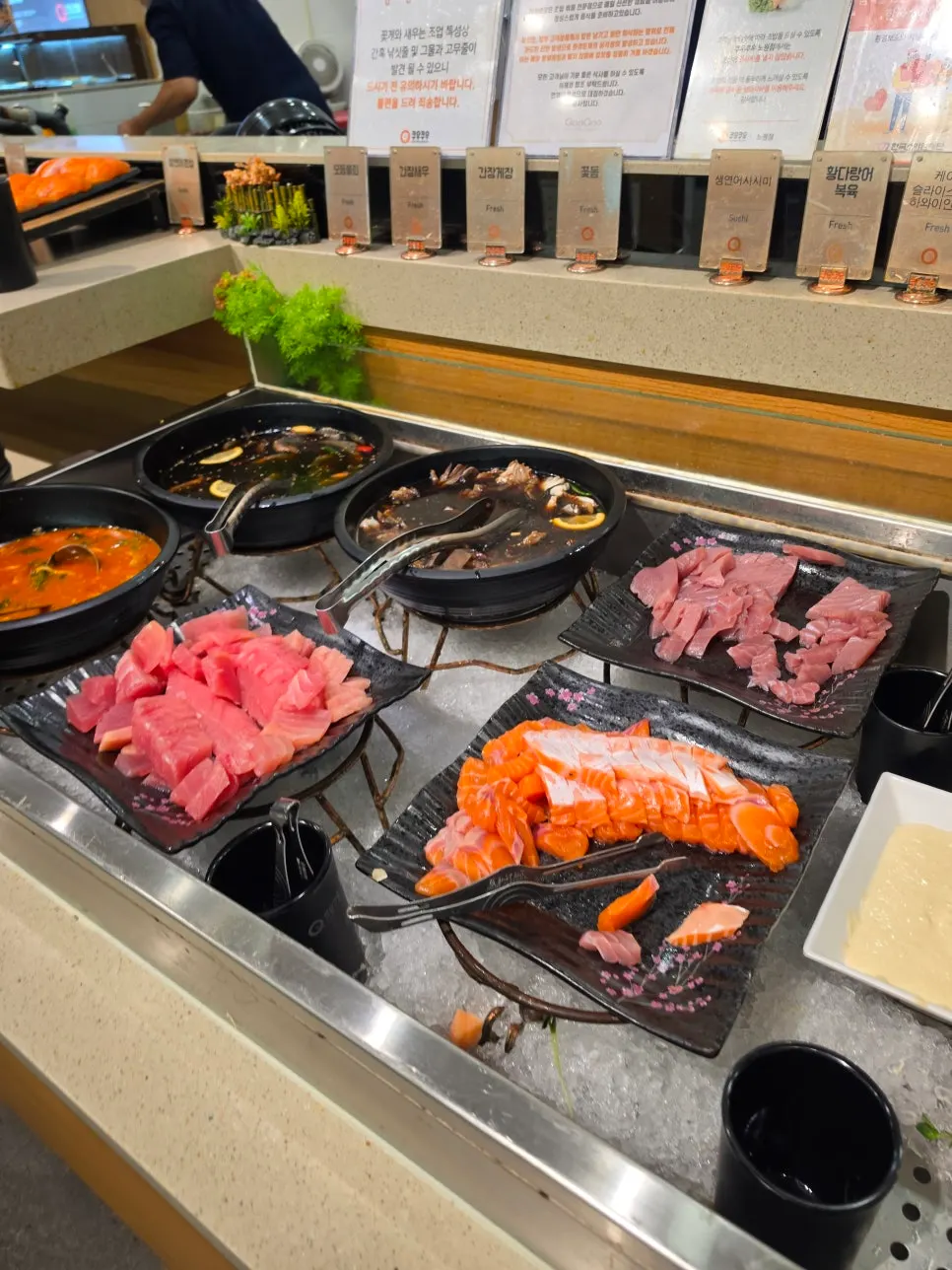 New fresh salmon corner