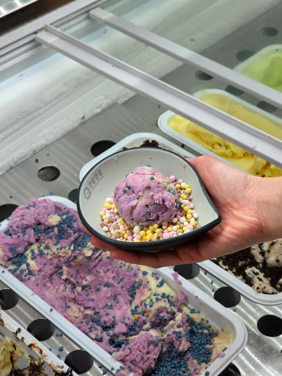 Ice cream display at Kuu Kuu's dessert corner