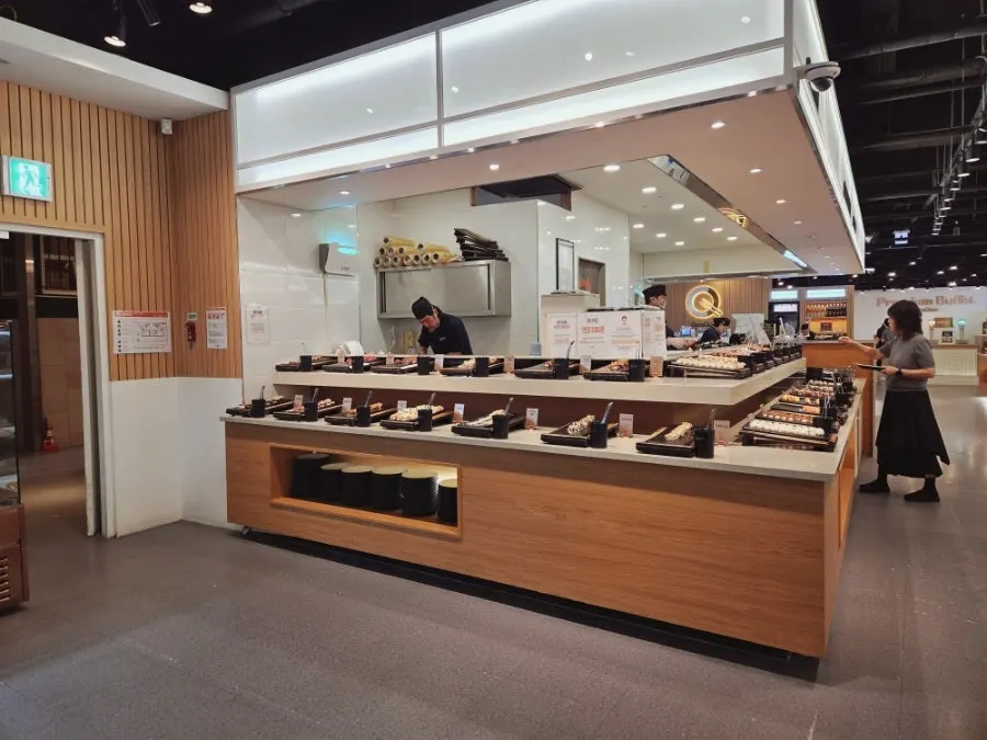 Neatly arranged food station