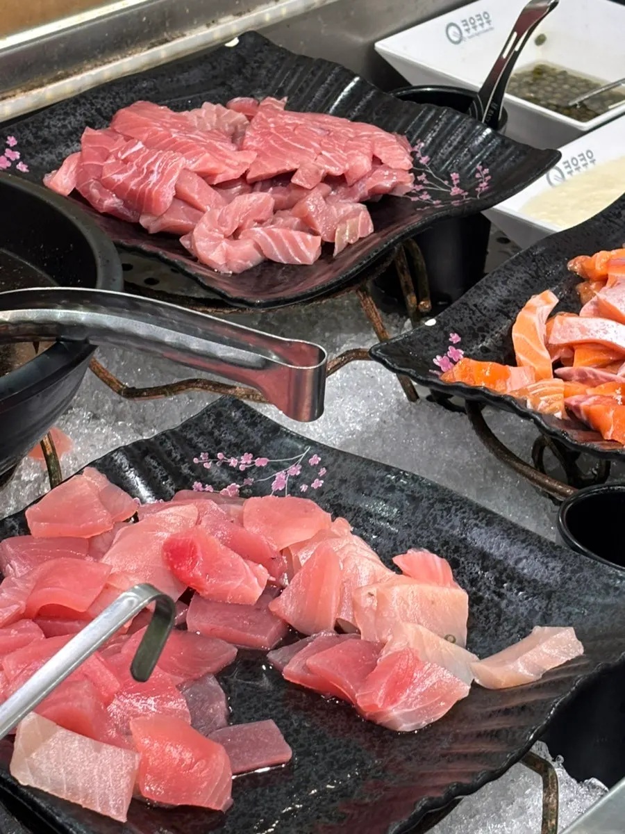 부위별 회가 올라간 초밥