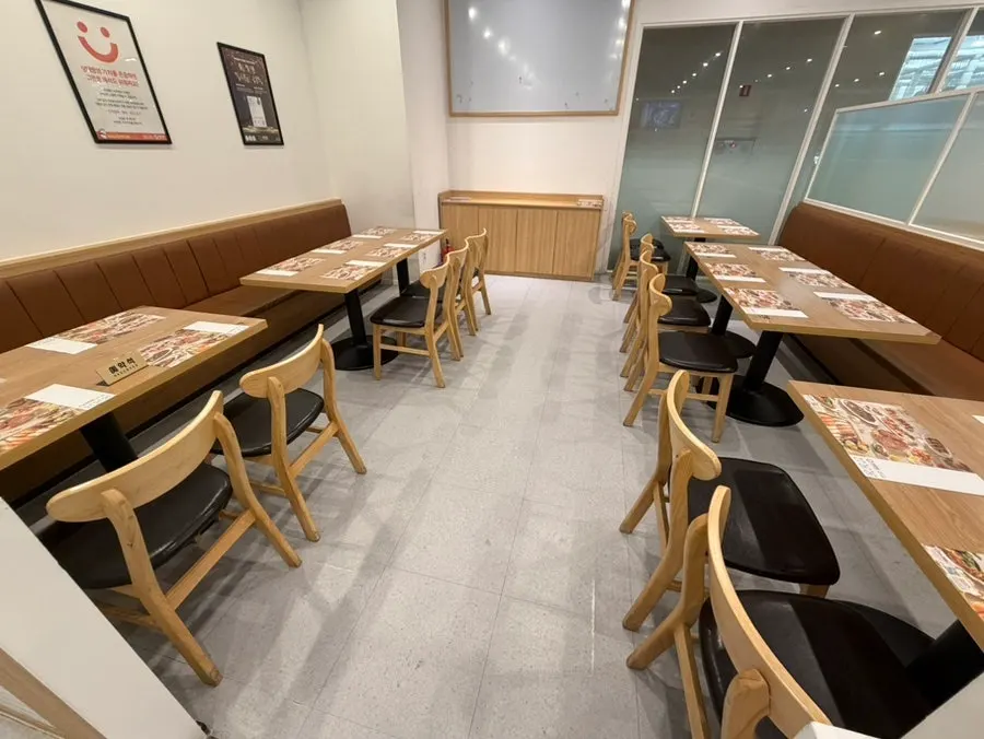Kuu Kuu Nowon Branch during dinner hours
