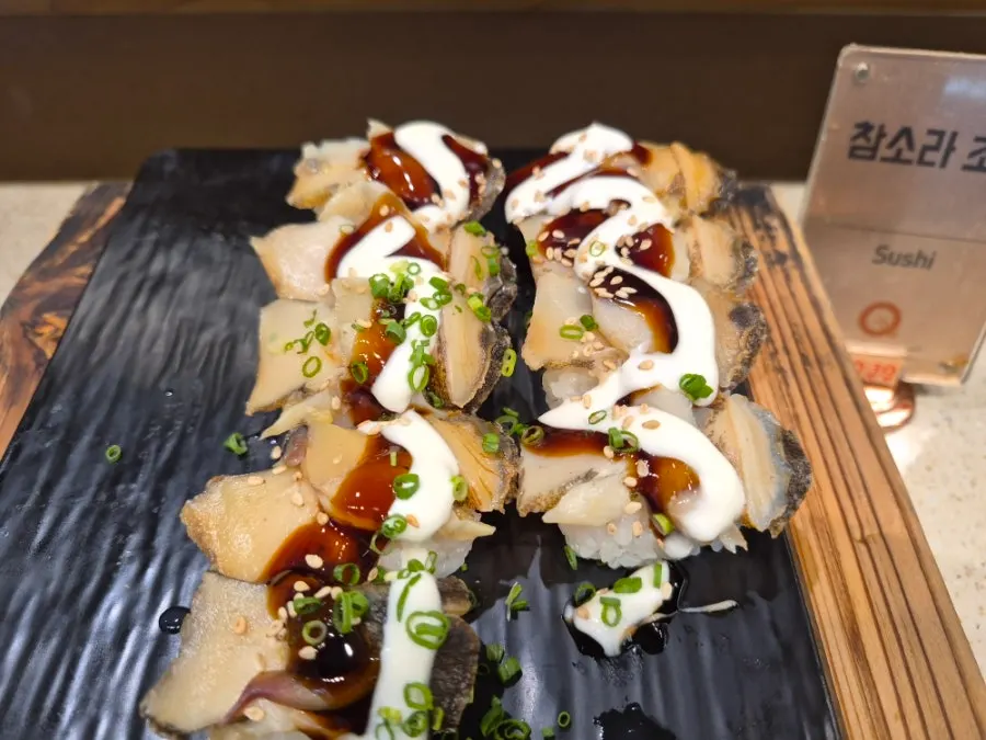 Cheese beef and yukhoe sushi