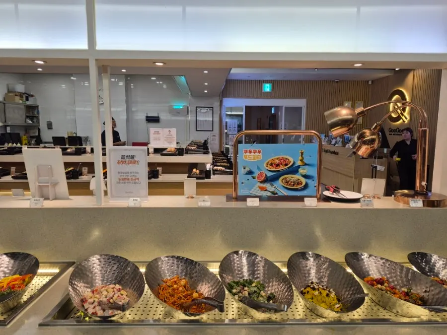A buffet meal chosen to suit different tastes