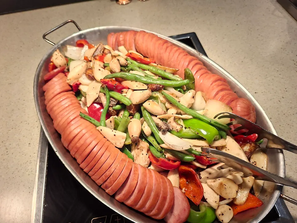 New stir-fried seafood sausage