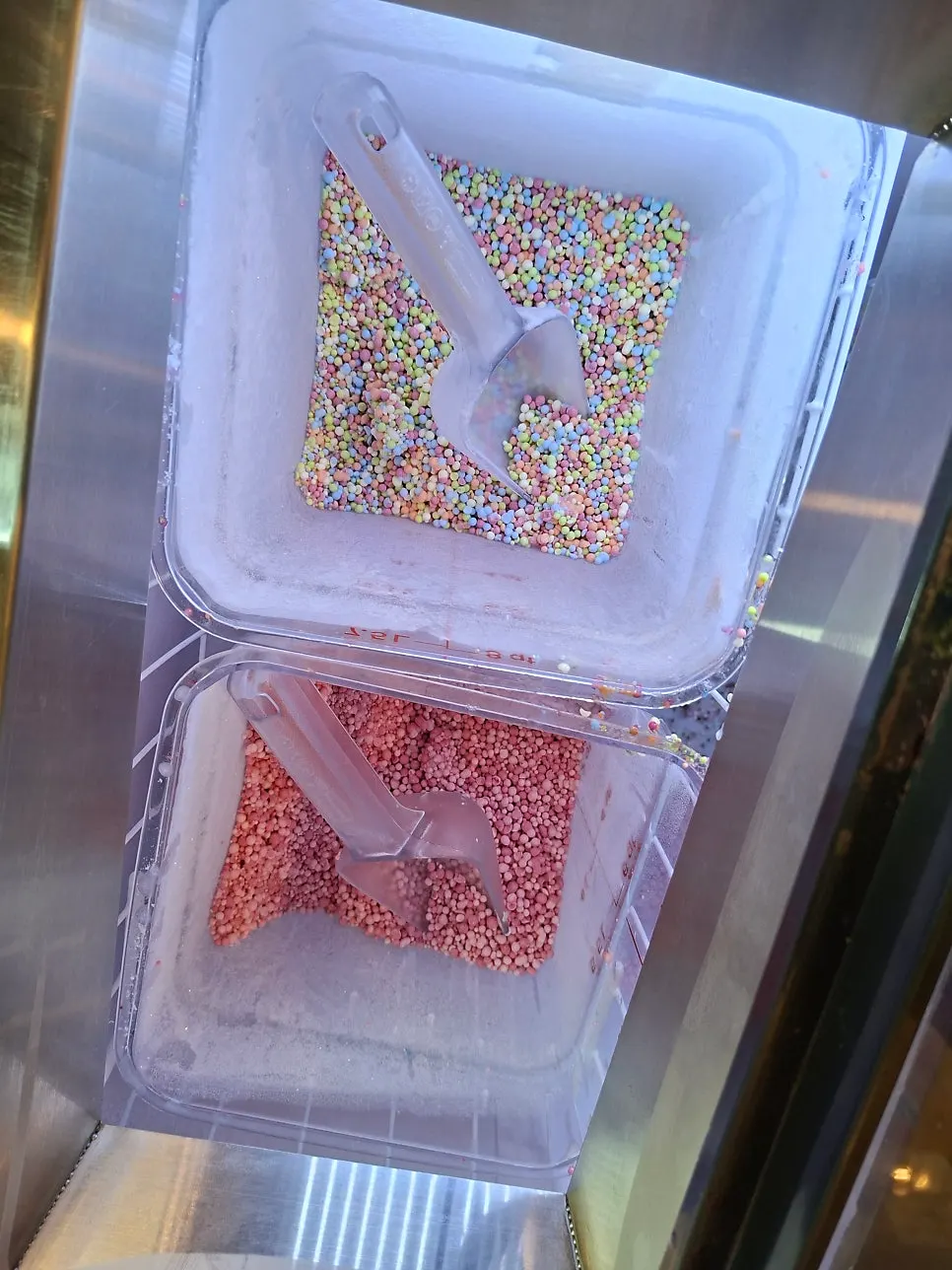 Dippin' Dots options at weekday lunch