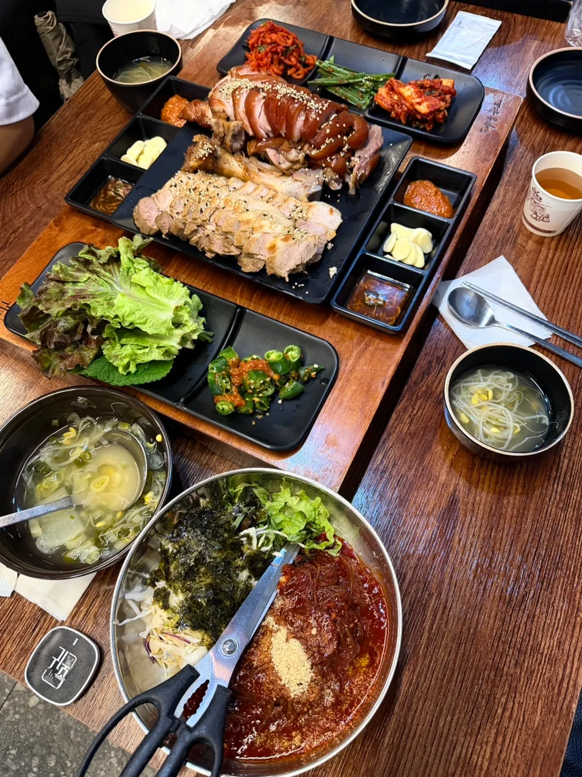 반반족발 한 상 차림 전체 세팅