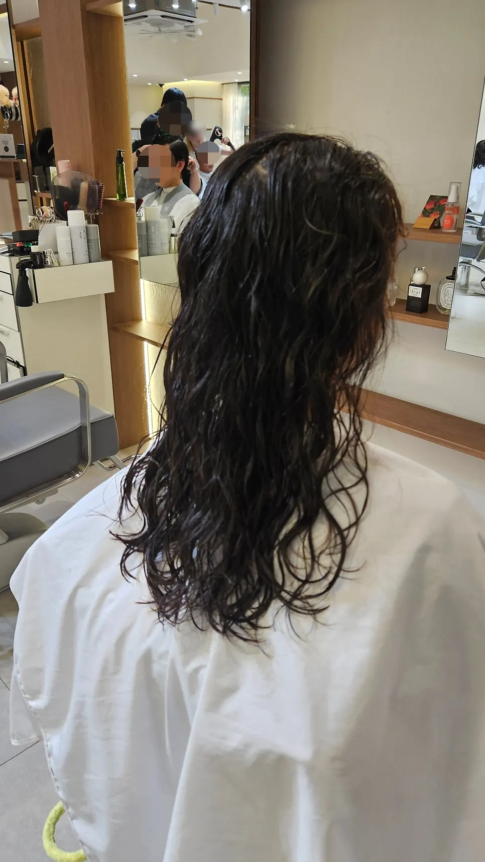 Waves revealed while still wet after shampooing