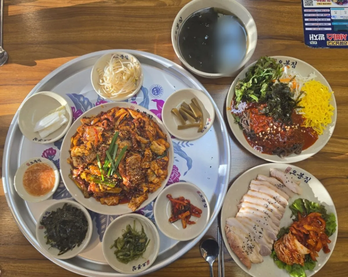 The Nakji Obong Special laid out on the table