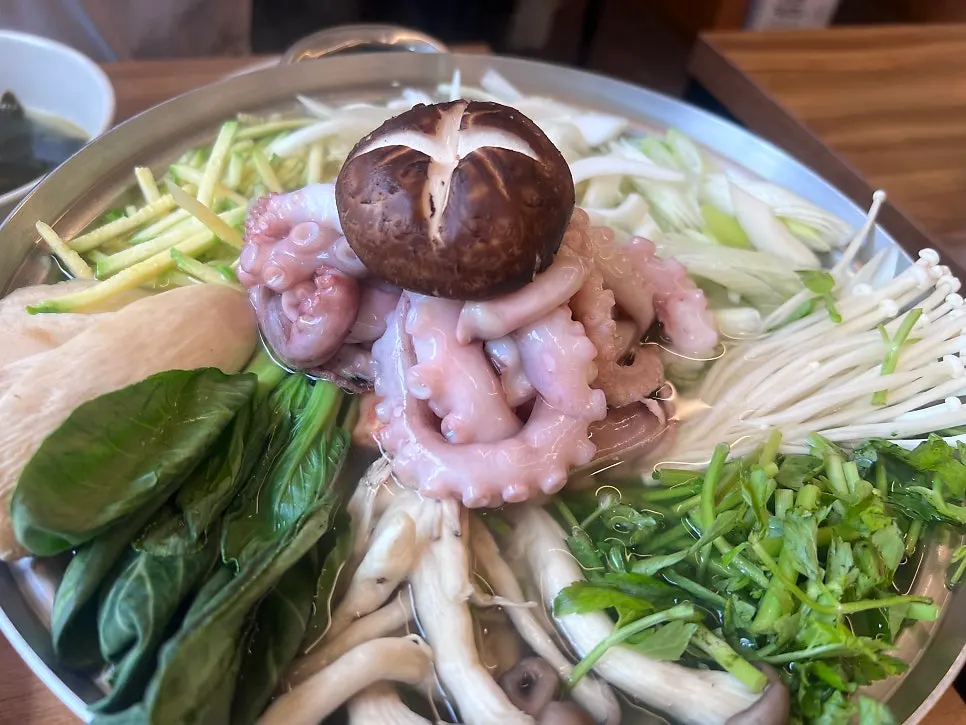 Menu composition guide at Obongjip Samseong Branch