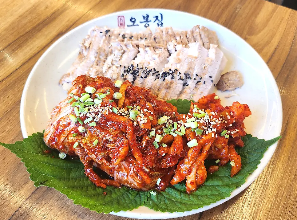 Grilled octopus stir-fry, gabrisal bossam, and platter noodles