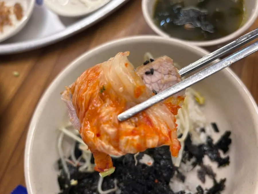 Bossam paired with the squid-pork stir-fry