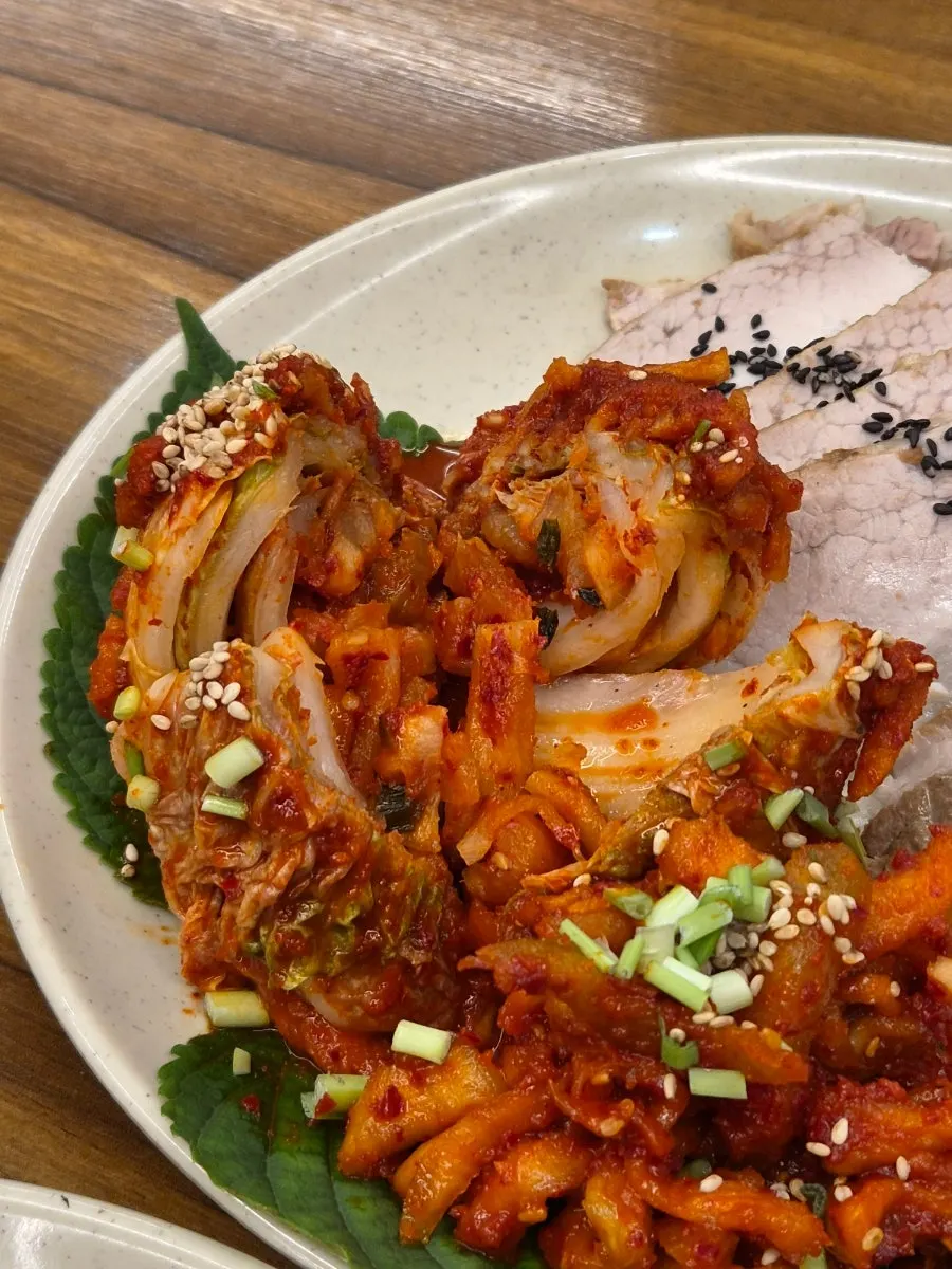 Smoky fire-grilled squid stir-fry at Obongjip Samseong Branch