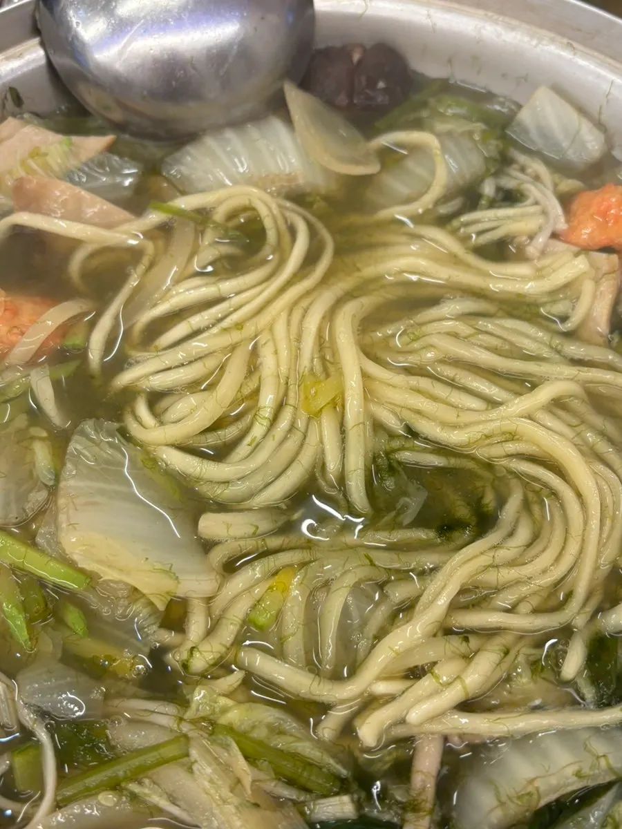 A finished bowl of kalguksu from the yeonpotang