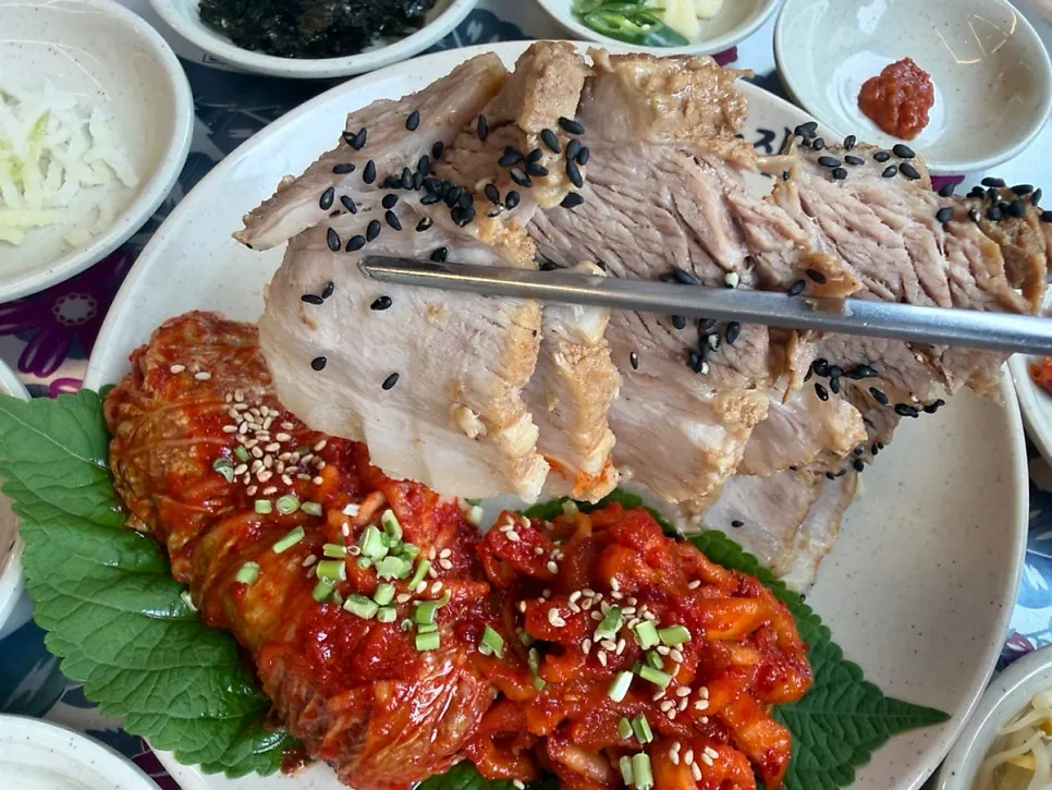 Bossam and octopus stir-fry side by side on the table