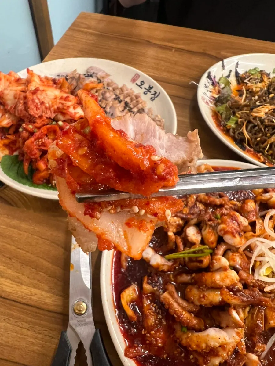 Eating the Nakji Obongjip Special