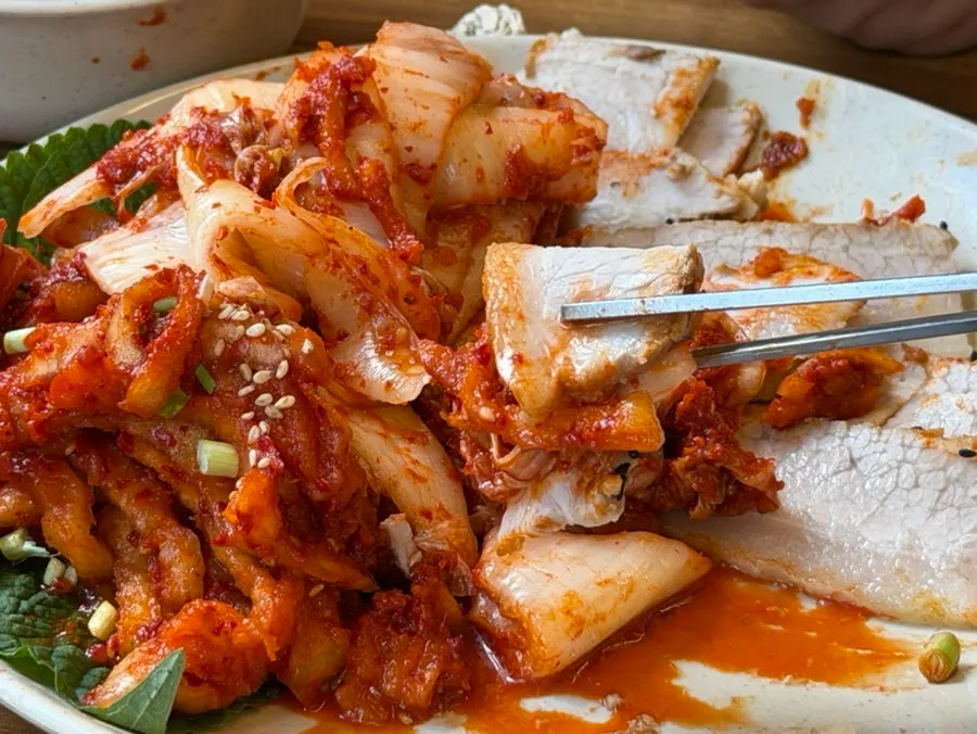 주말 낮술로 곁들인 맥주와 낙지볶음