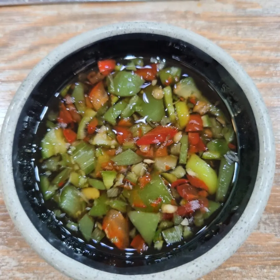무생채와 백김치, 특제소스 기본찬