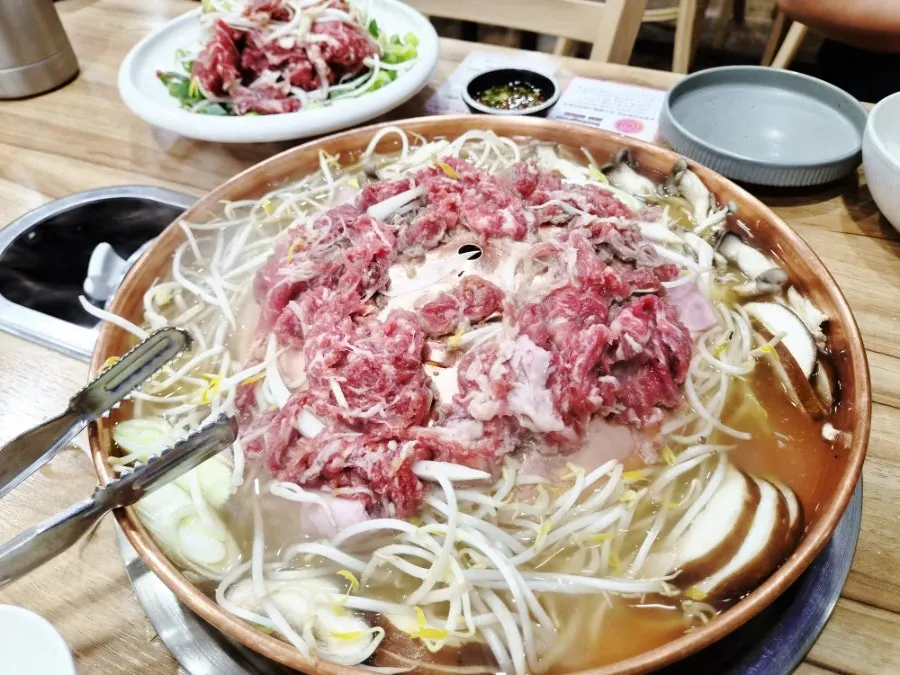 Street view of the area around Gorae Budae Jjigae Ochang Main Branch