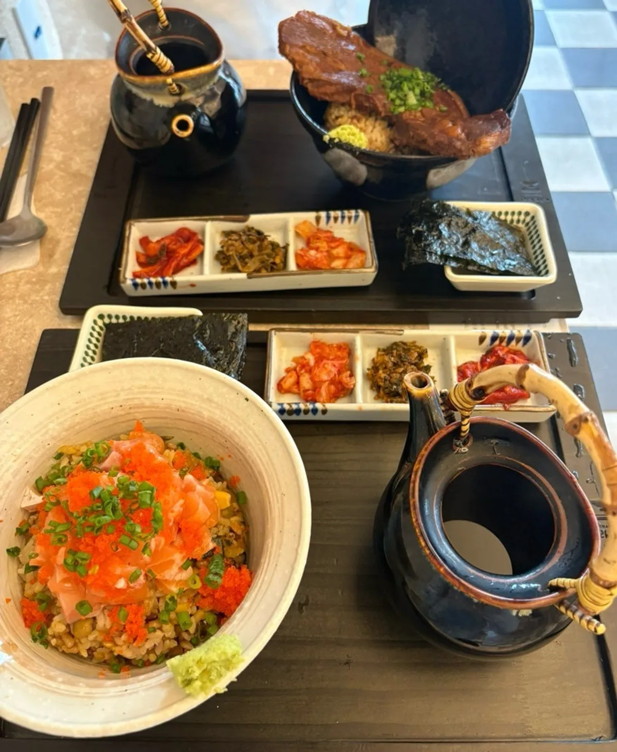 Table set with Ochaya's butanogakuni and sakechazuke bowls