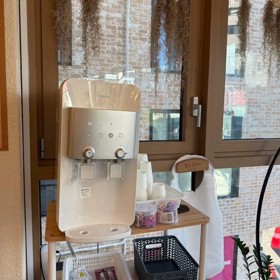 Hair ties provided at the self-serve station