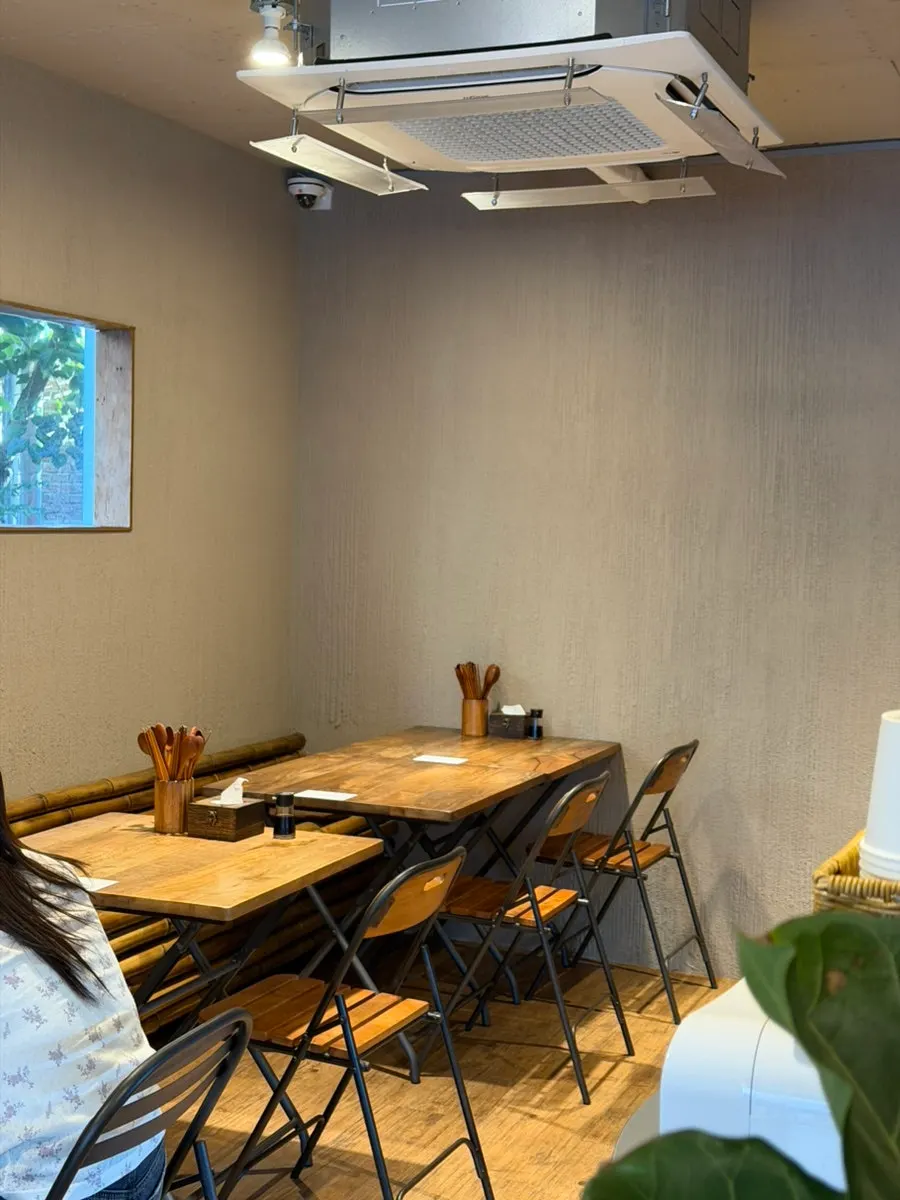 Interior of Ochaya Yeonnam with a Japanese home-style feel